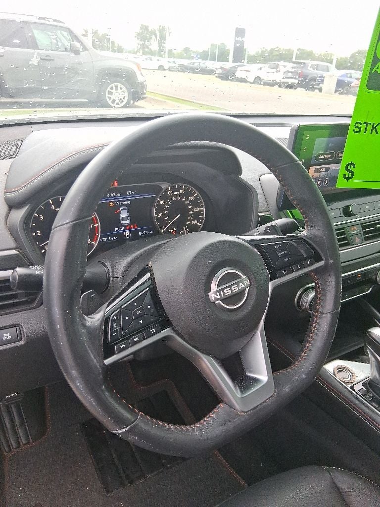 2023 Nissan Altima 2.5 SR MOONROOF / HEATED SEATS