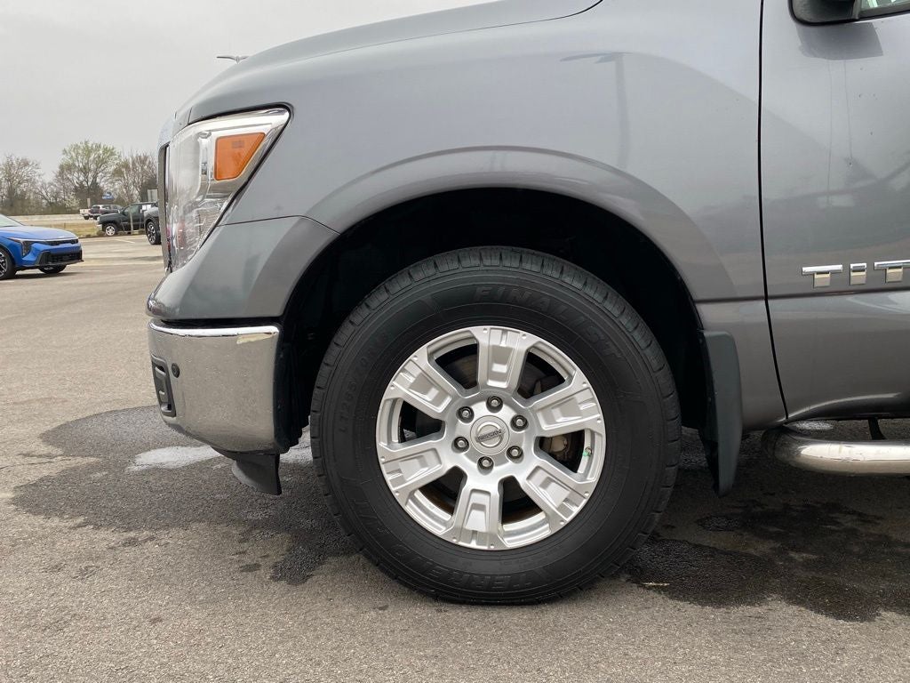 2018 Nissan Titan SV 4X4 / NAV / HEATED SEATS