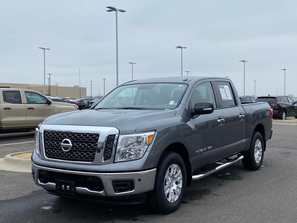 2018 Nissan Titan SV 4X4 / NAV / HEATED SEATS