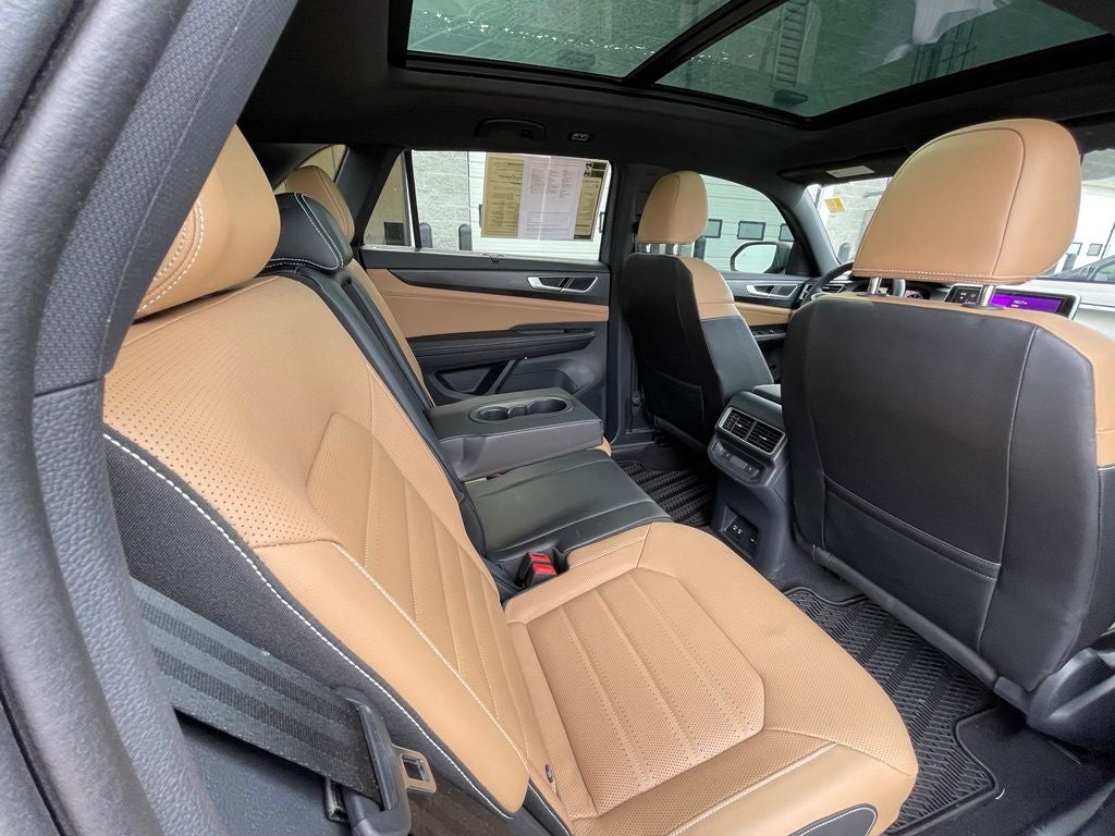 2024 Volkswagen Atlas Cross Sport 2.0T SEL R-Line