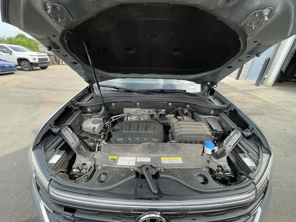 2024 Volkswagen Atlas Cross Sport 2.0T SEL R-Line