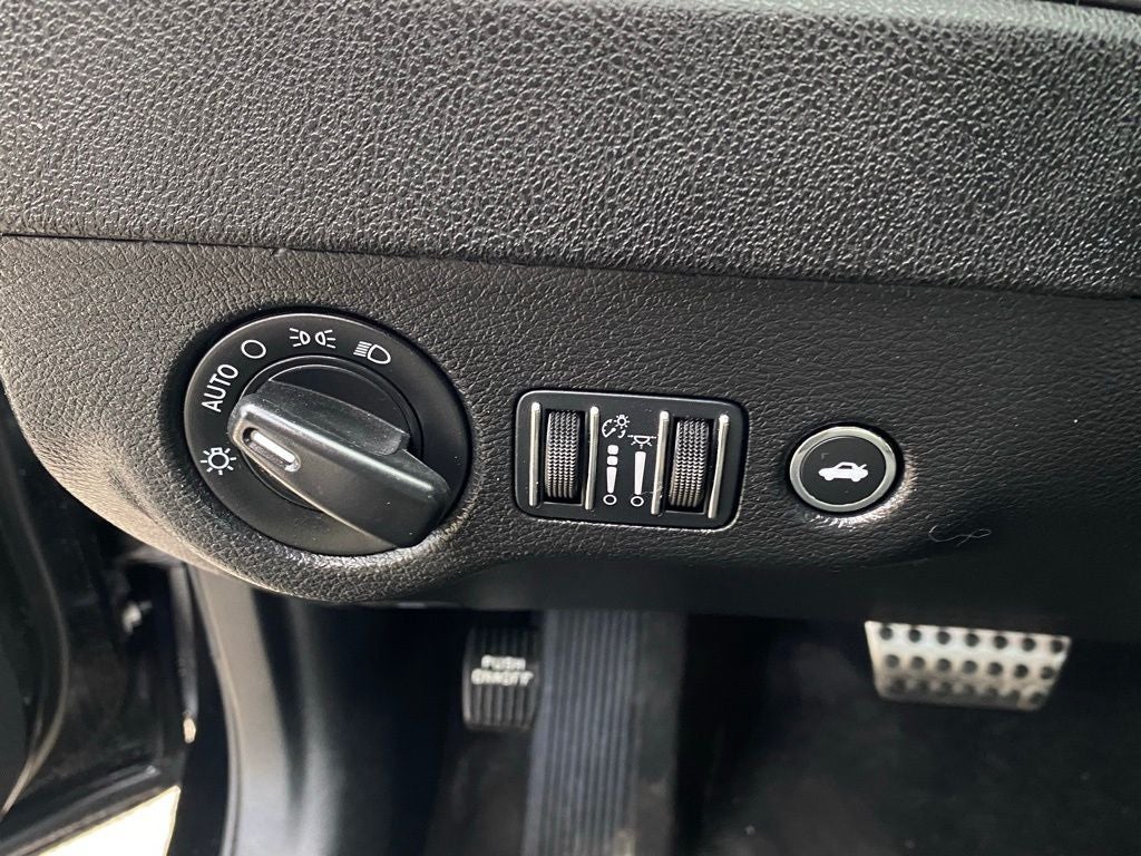 2023 Dodge Charger R/T V8 / CLEAN CARFAX / HEATED SEATS