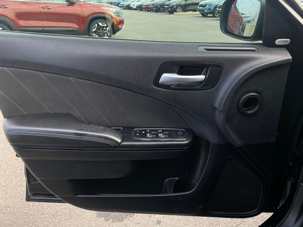 2023 Dodge Charger R/T V8 / CLEAN CARFAX / HEATED SEATS
