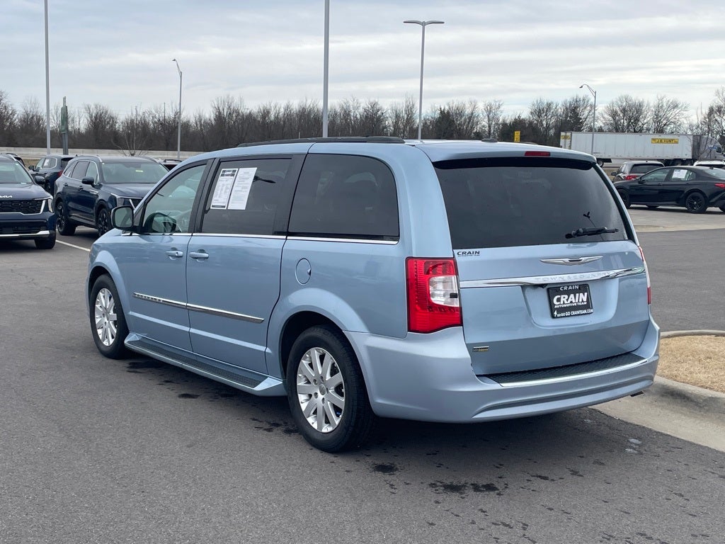 2013 Chrysler Town & Country Touring CLEAN CARFAX / LOW PAYMENTS