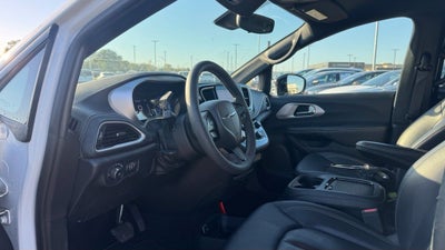 2024 Chrysler Pacifica Touring L HEATED SEATS / LEATHER / 3RD ROW