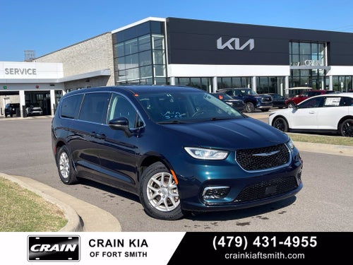 2023 Chrysler Pacifica Touring L HEATED SEATS / POWER DRIVERS SEAT