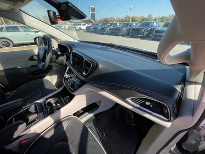 2024 Chrysler Pacifica Limited HEATED SEATS / LEATHER / MOONROOF