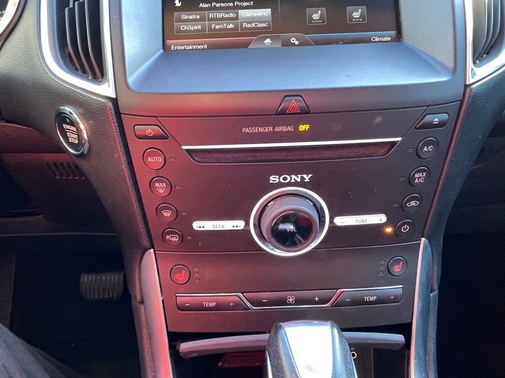 2015 Ford Edge Titanium VERY CLEAN / LOW PAYMENTS