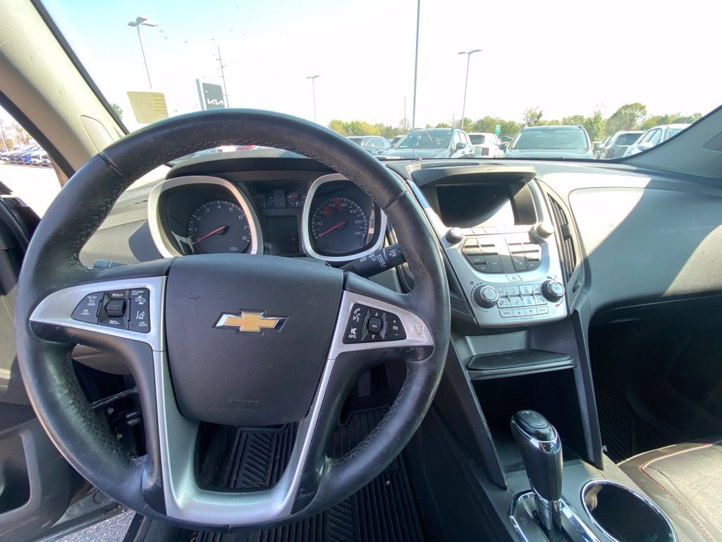 2017 Chevrolet Equinox Premier AWD / CLEAN CARFAX / HEATED SEATS