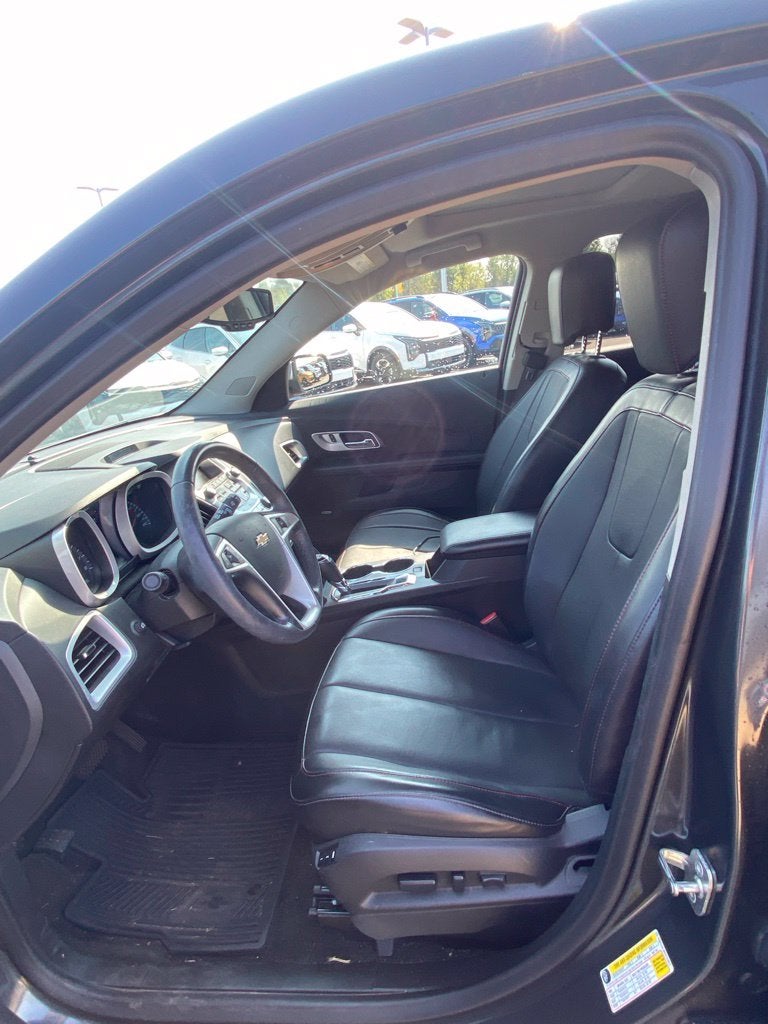 2017 Chevrolet Equinox Premier AWD / CLEAN CARFAX / HEATED SEATS
