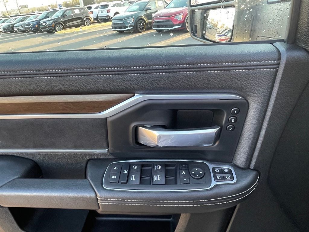 2024 RAM 2500 Laramie 4X4 / ONE OWNER / HEATED SEATS