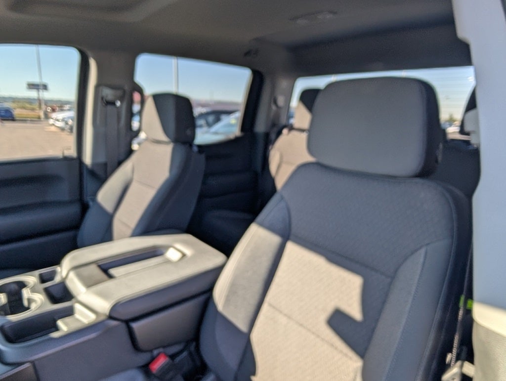 2024 Chevrolet Silverado 1500 Custom 4X4 / ONE OWNER