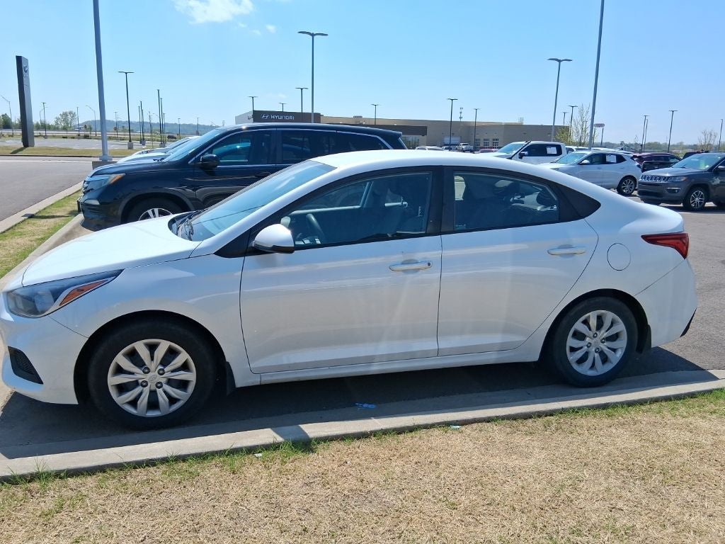 2019 Hyundai Accent SE