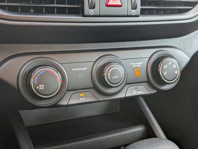 2023 Kia Forte LXS CPO / ONE OWNER