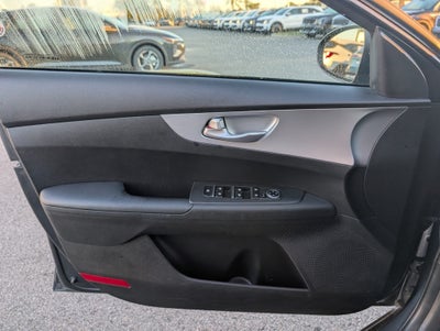2023 Kia Forte LXS CPO / ONE OWNER