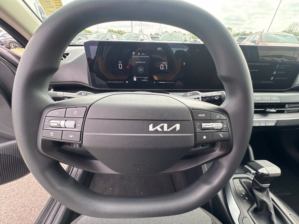 2025 Kia K4 LX ONE OWNER / CLEAN CARFAX