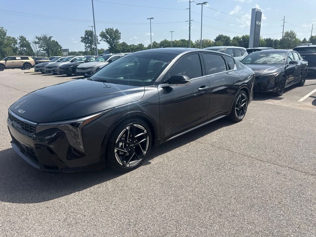 2025 Kia K4 GT-Line