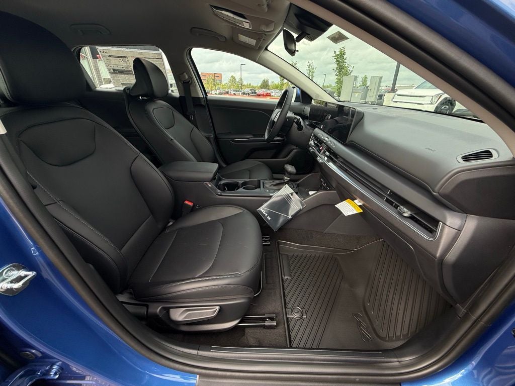 2026 Kia K4 EX LEATHER / HEATED SEATS / ONE OWNER