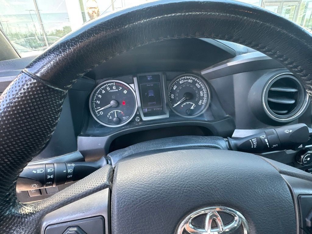 2020 Toyota Tacoma CLEAN CARFAX V6