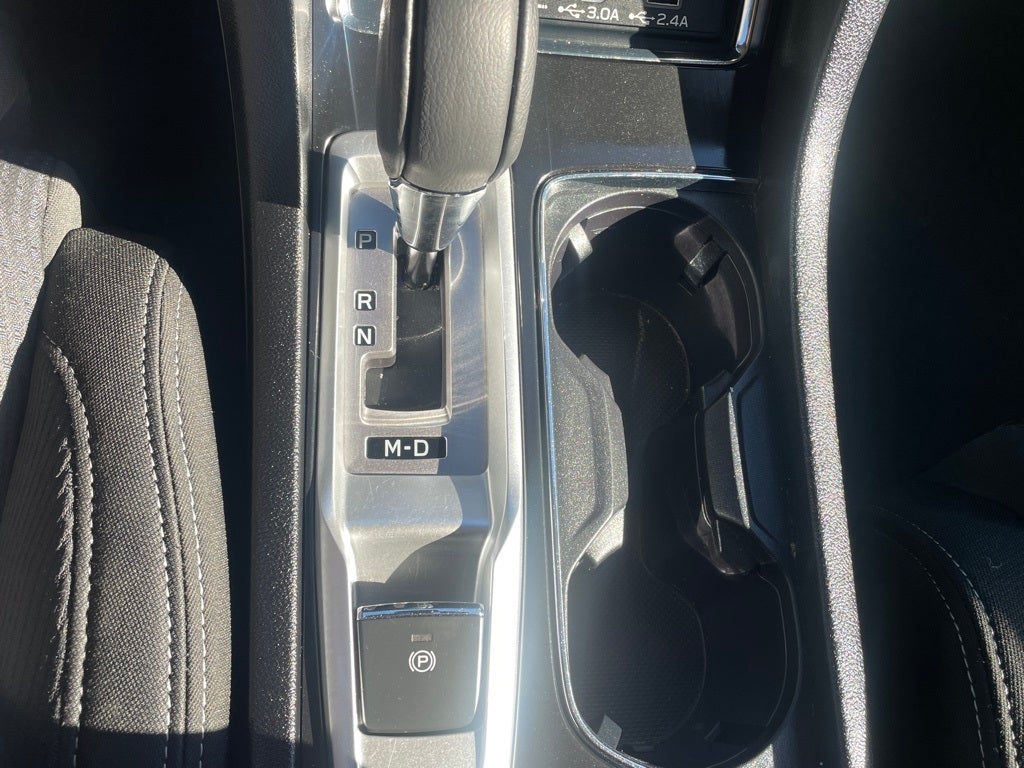 2023 Subaru Ascent Premium AWD / HEATED SEATS