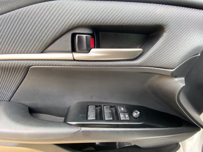 2025 Toyota Camry SE ONE OWNER / CLEAN CARFAX