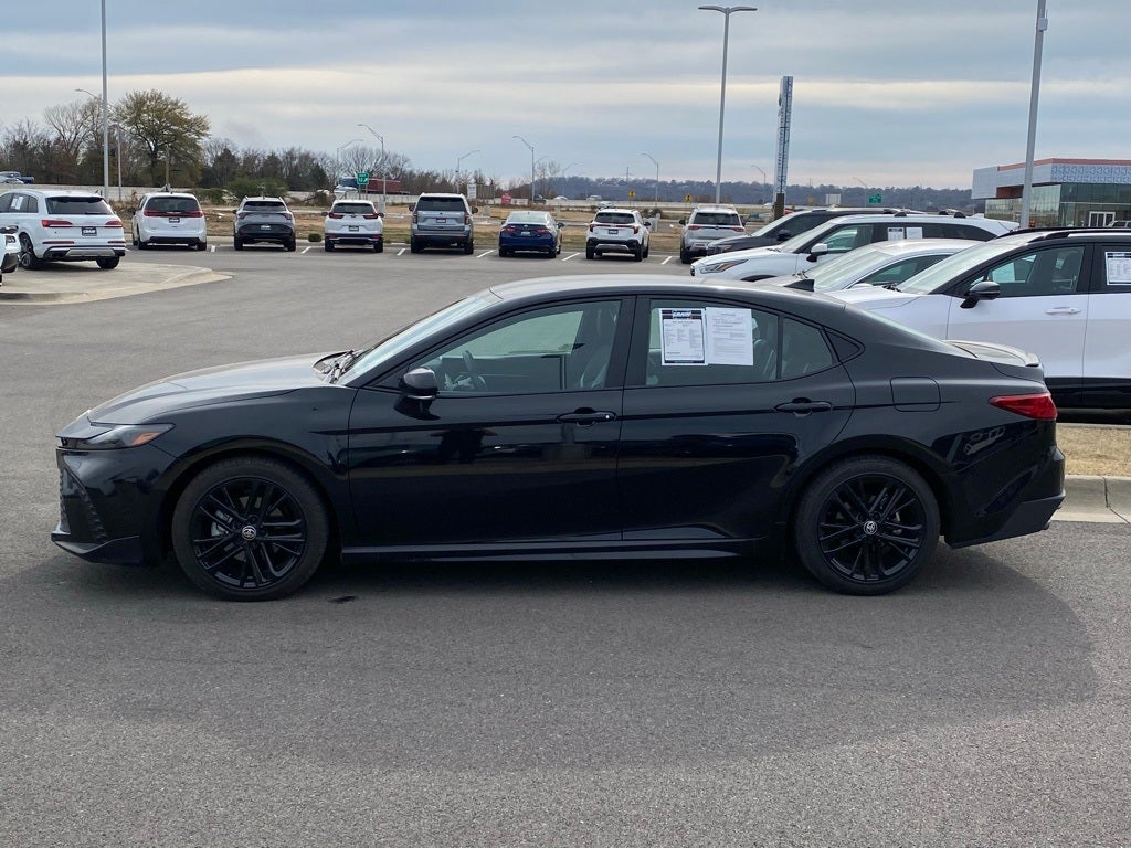 2025 Toyota Camry SE LEATHER / POWER SEAT