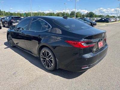 2025 Toyota Camry XLE MOONROOF / AWD / HEATED SEATS