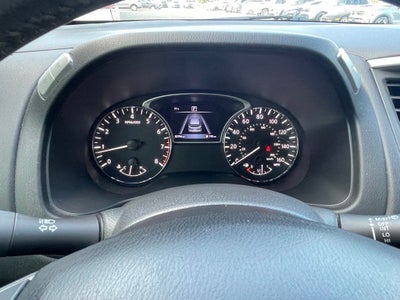 2016 Nissan Pathfinder SV