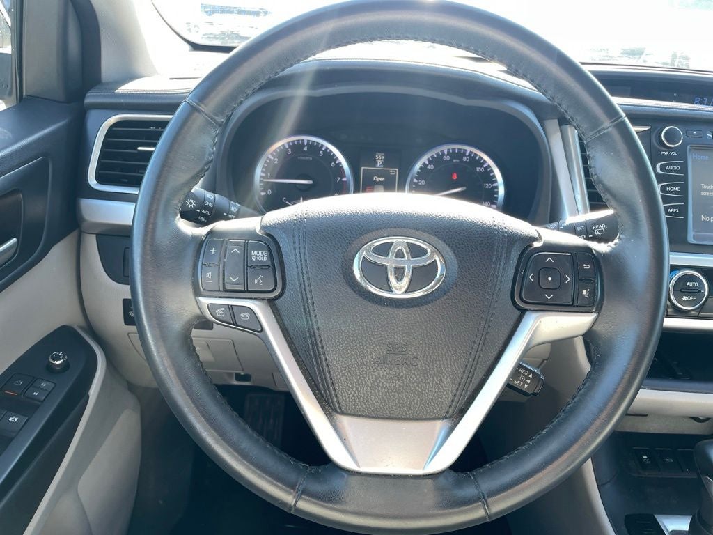 2016 Toyota Highlander XLE V6 HEATED SEATS / NAV