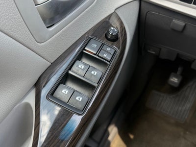 2017 Toyota Sienna XLE 8 Passenger
