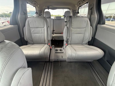 2017 Toyota Sienna XLE 8 Passenger