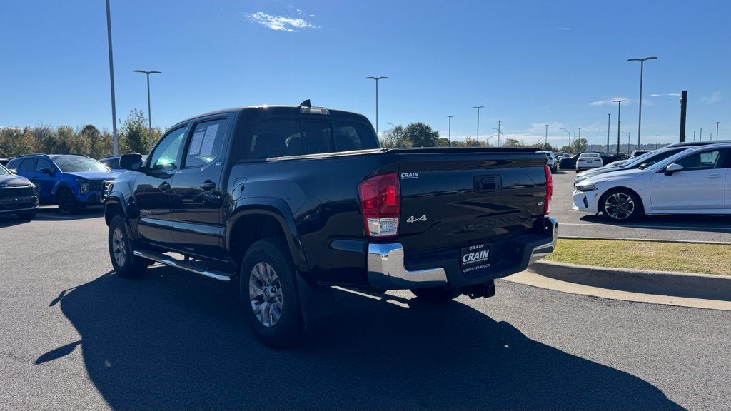 2017 Toyota Tacoma SR5 / 4X4 / ONE OWNER V6