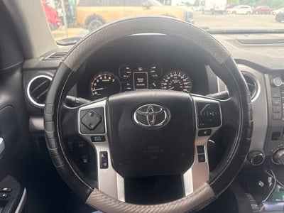 2021 Toyota Tundra SR5 5.7L V8 / 4X4 / SR5 UPGRADE PACKAGE