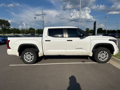 2024 Toyota Tundra SR5 4X4 / ONE OWNER / CLEAN CARFAX