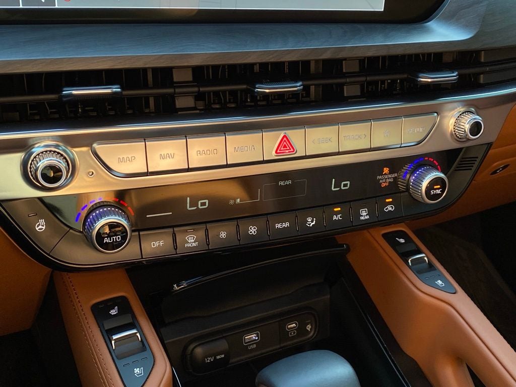 2025 Kia Telluride SX X-Line AWD / NAV / SUNROOF