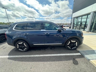 2025 Kia Telluride S CLEAN CARFAX / HEATED SEATS / LEATHER / SUNROOF
