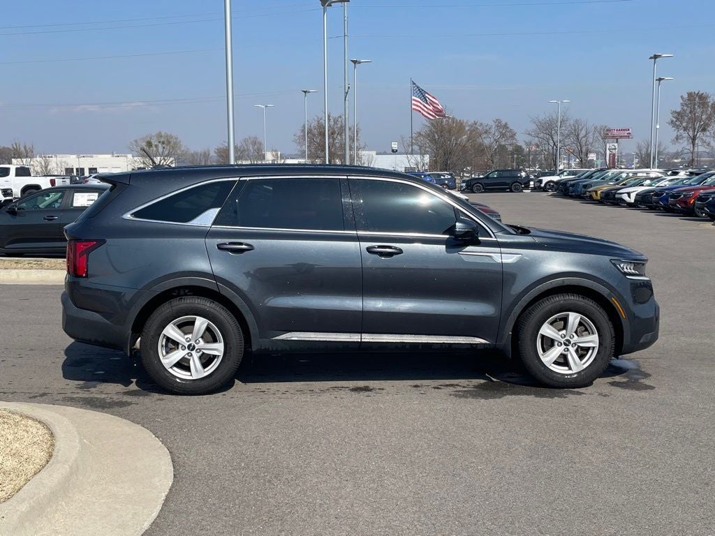 2022 Kia Sorento LX