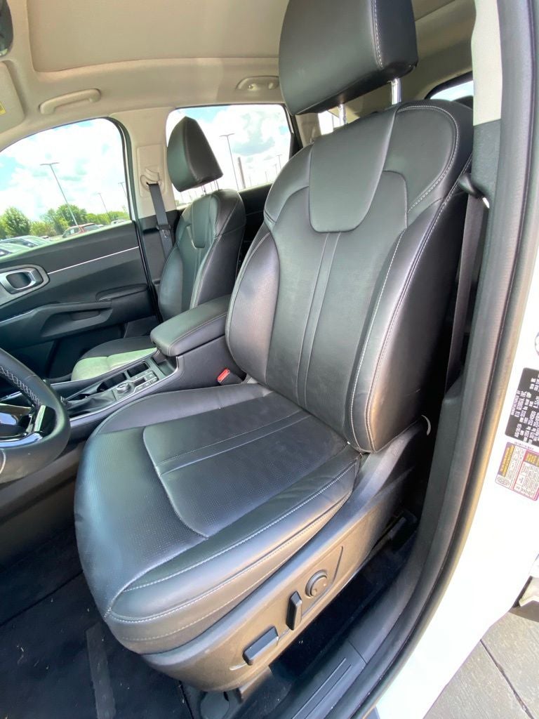 2025 Kia Sorento X-Line EX AWD / MOONROOF / 3RD ROW / HEATED SEATS