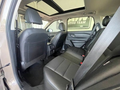 2024 Nissan Rogue SV PREMIUM PACKAGE / MOONROOF / LEATHER