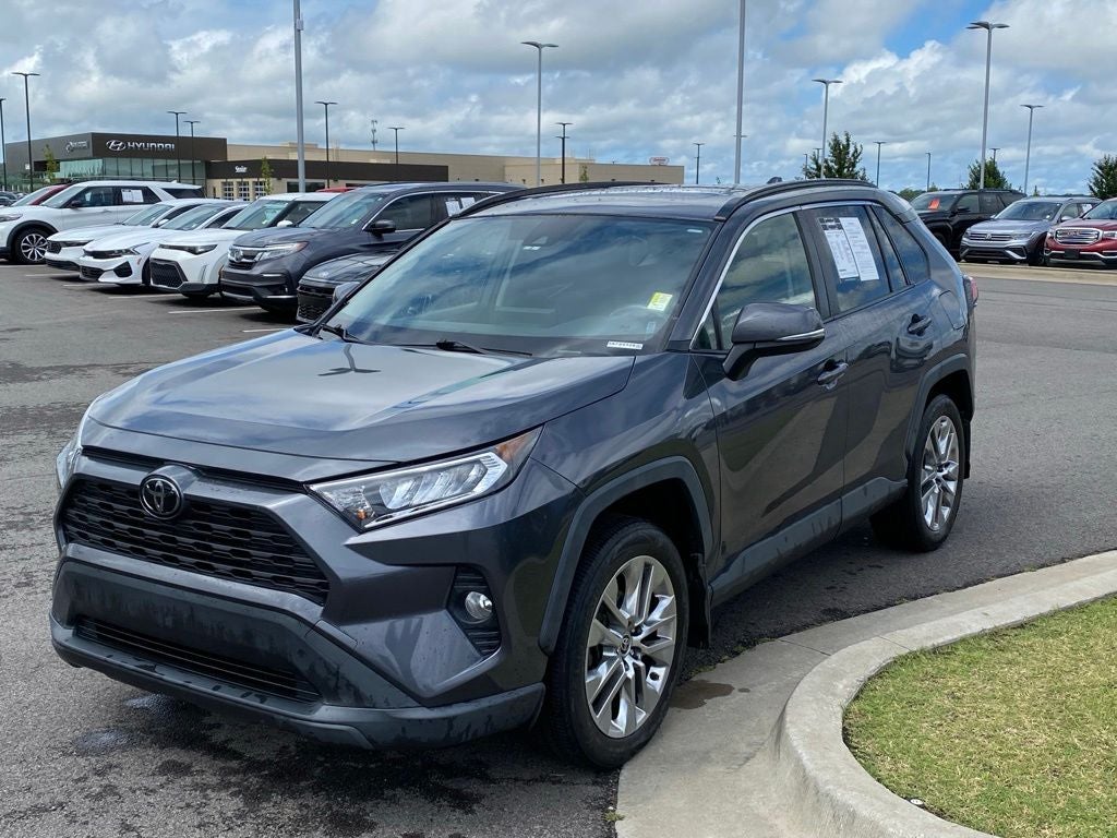 2021 Toyota RAV4 XLE Premium CLEAN CARFAX / ONE OWNER / MOONROOF