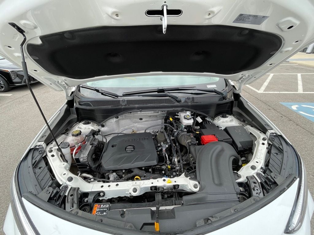 2024 Buick Encore GX Sport Touring AWD / ONE OWNER