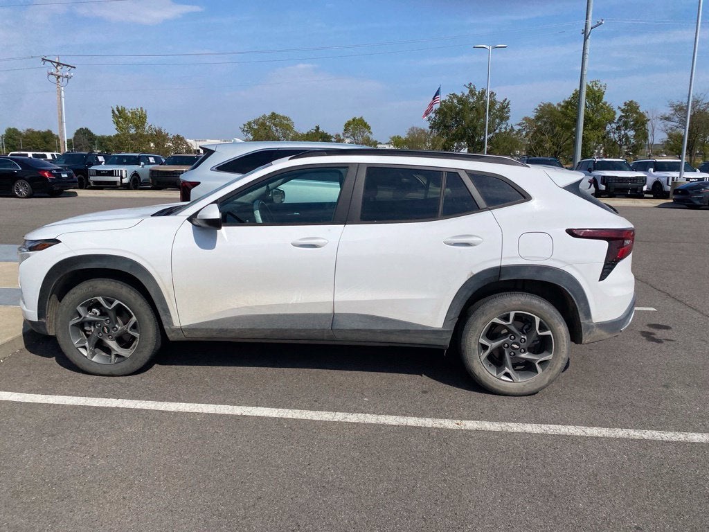2025 Chevrolet Trax LT