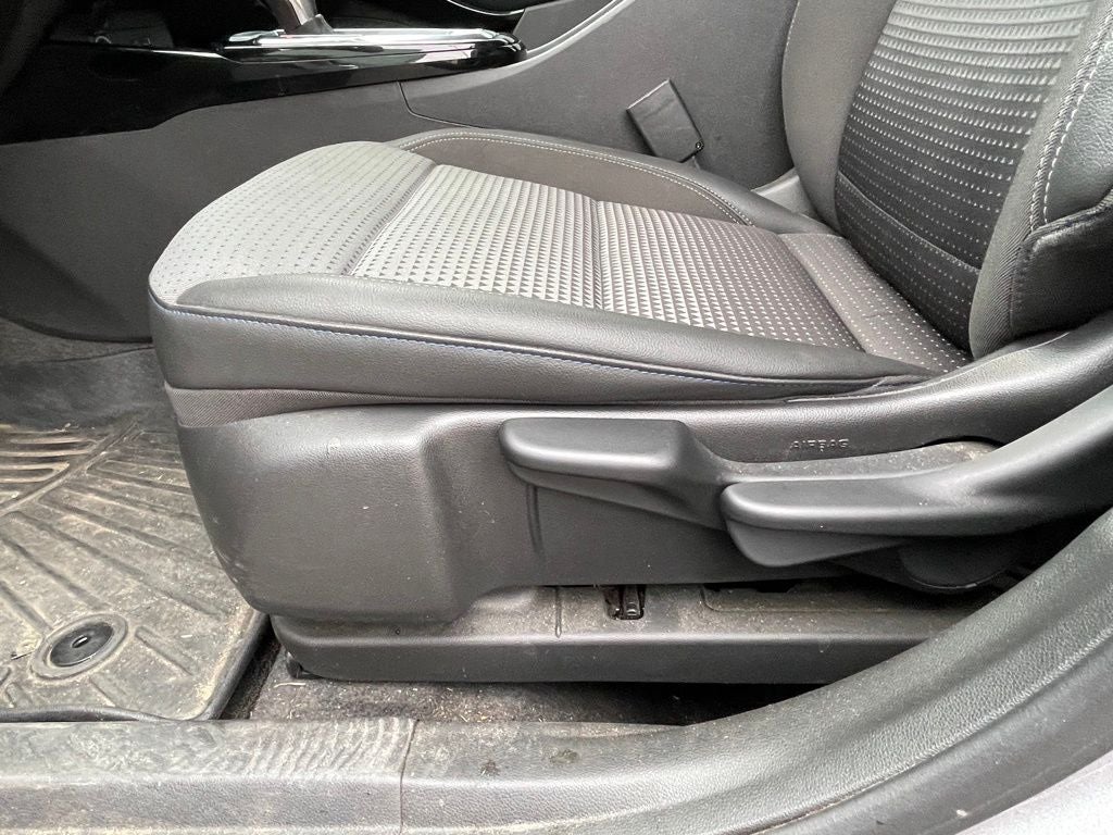 2025 Chevrolet Trax LT HEATED SEATS / ONE OWNER