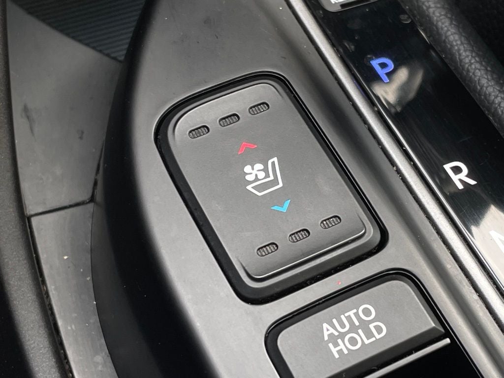 2017 Hyundai Santa Fe Limited Ultimate