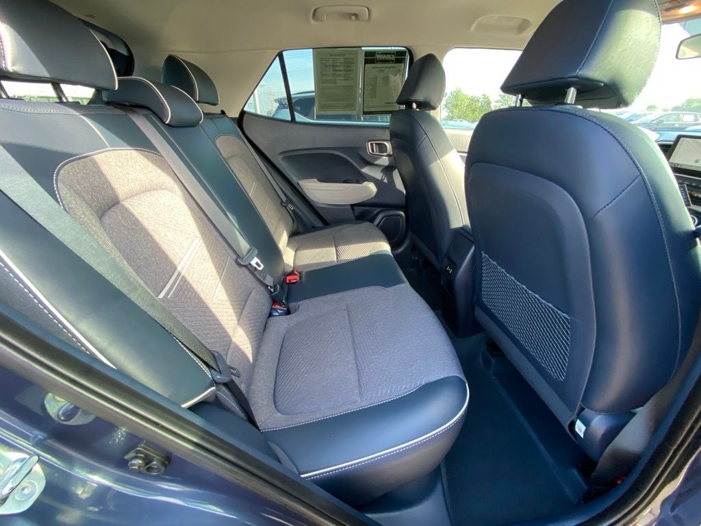 2025 Hyundai Venue Limited ONE OWNER / HEATED SEATS / NAV