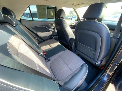 2025 Hyundai Venue Limited ONE OWNER / HEATED SEATS / NAV