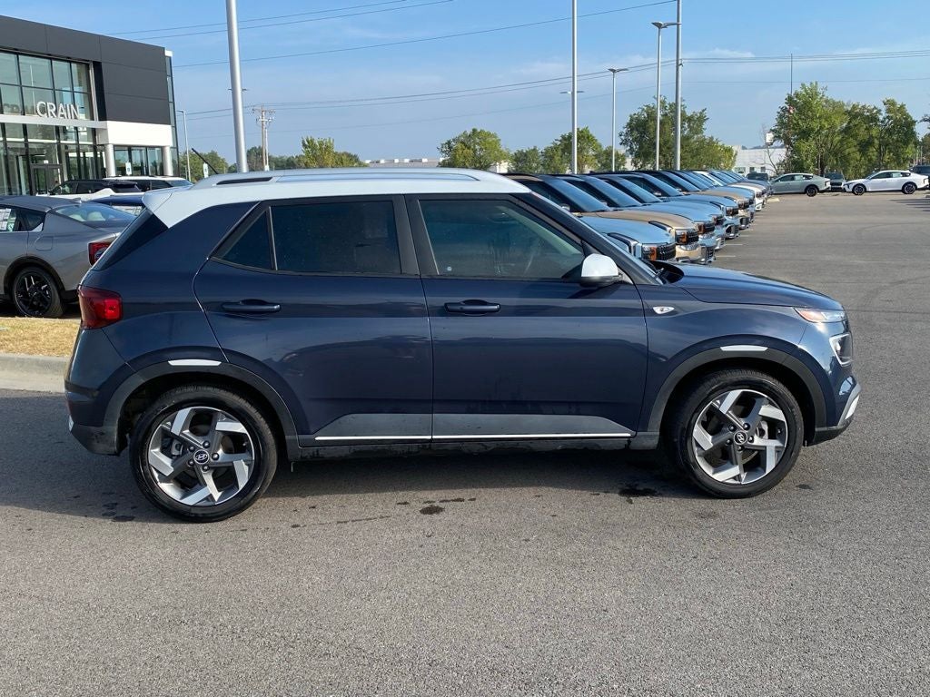2025 Hyundai Venue Limited ONE OWNER / HEATED SEATS / NAV