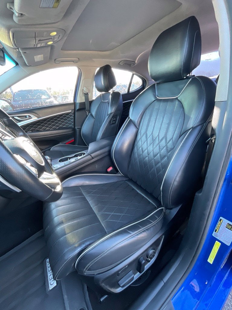 2020 Genesis G70 3.3T MOONROOF / HEATED SEATS / NAV / PRESTIGE PACKAGE