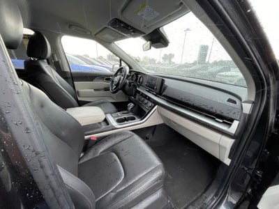 2024 Kia Carnival LX ONE OWNER / CLEAN CARFAX