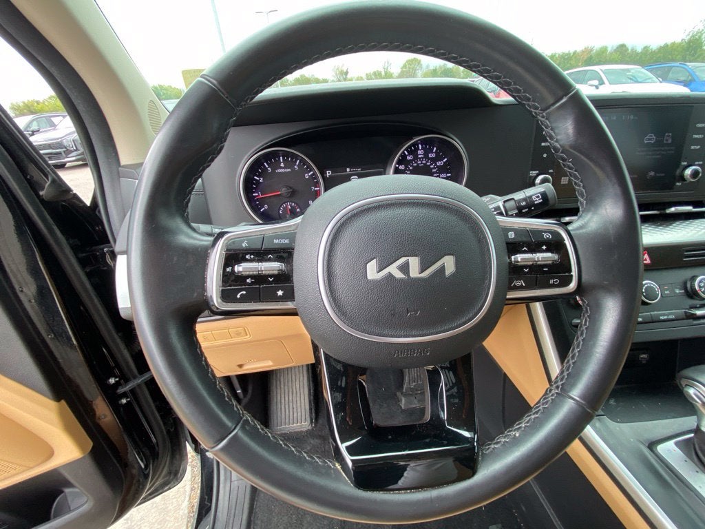 2024 Kia Carnival LX APPLE CARPLAY / 3RD ROW